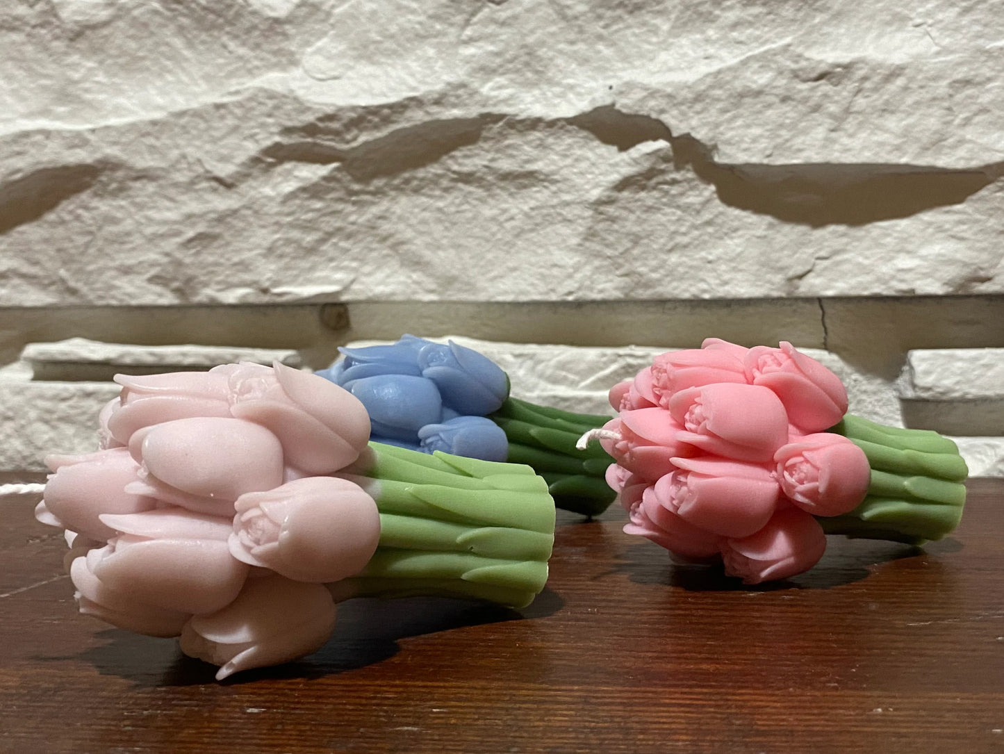 Fresh Picked – Tulip Soy Wax Pillar Candle