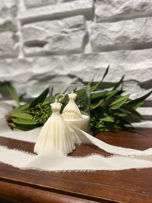 It’s Wedding Season: Celebrate Love’s Glow with the Perfect Keepsake Candle