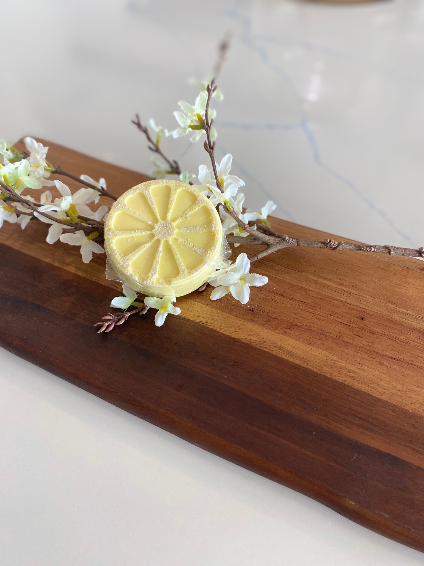 Glow with the Flow – Lemon Sugar Cake Scented Bath Bomb